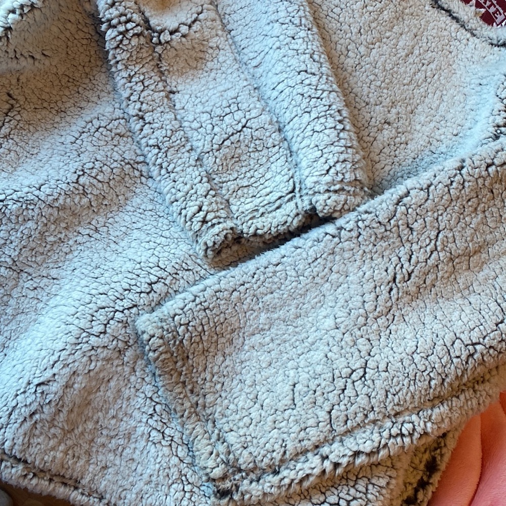 Pullover - Picture 3 of 3